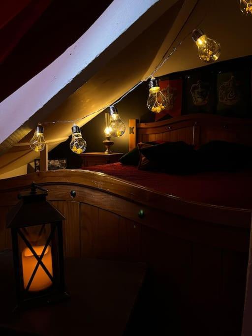 La Maison Des Sorciers ! Saint-Brieuc Ngoại thất bức ảnh